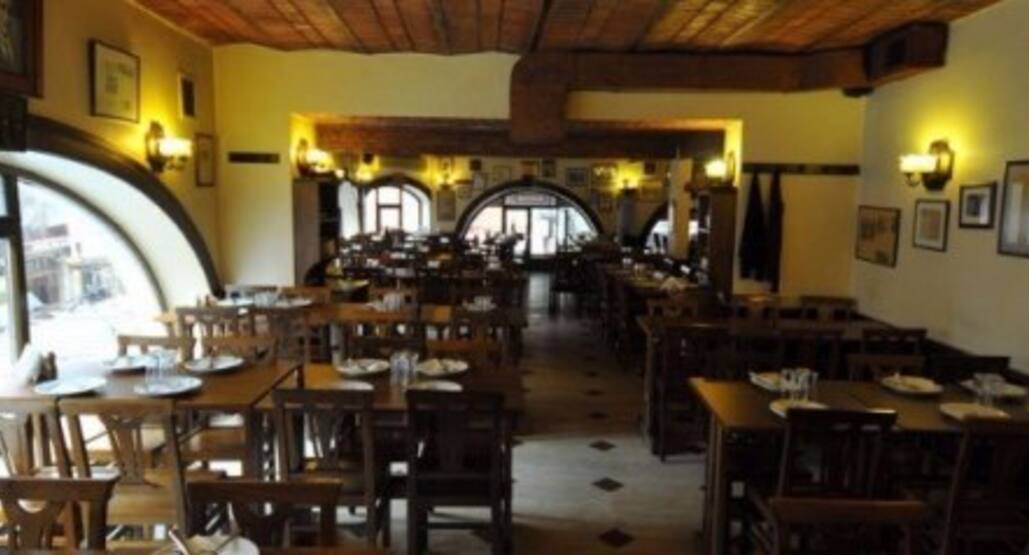 Tarihi Cumhuriyet Meyhanesi Taksim Istanbul